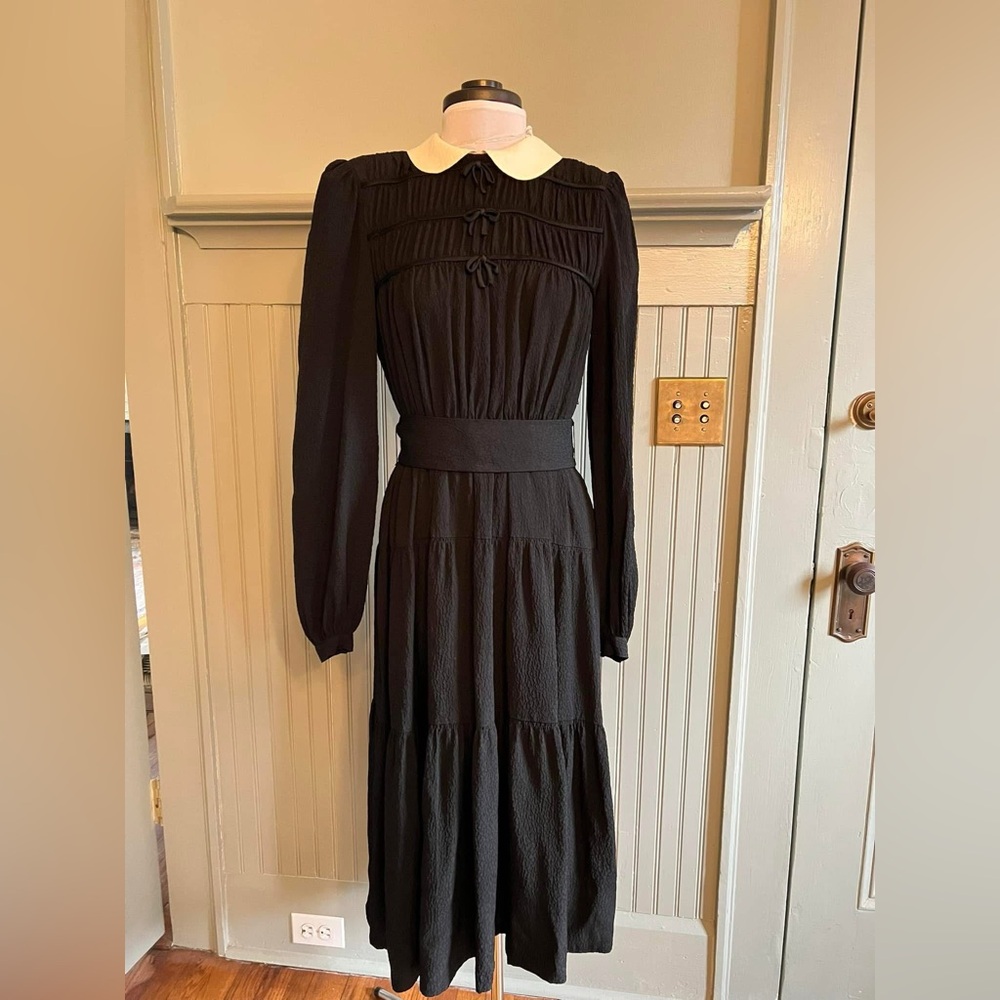 Vintage dress with Wednesday Addams vibes